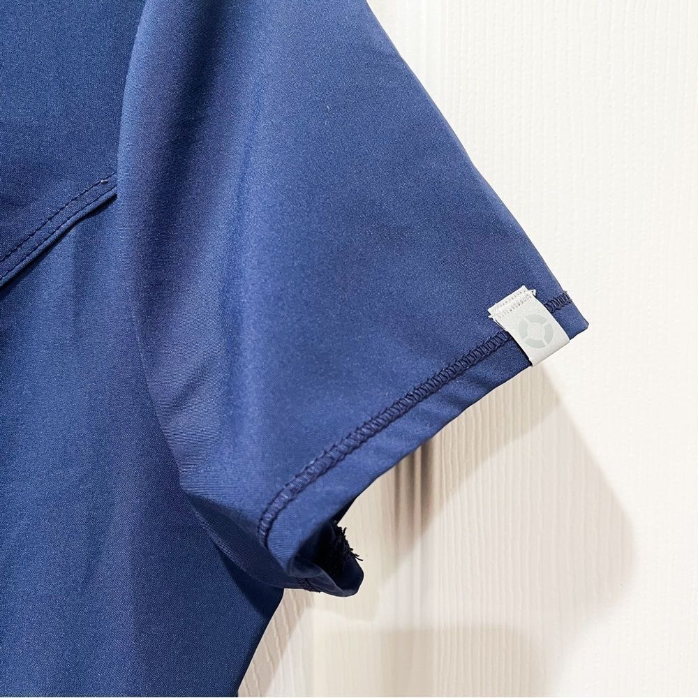 Cherokee Infinity Scrub Top - Picture 5 of 6